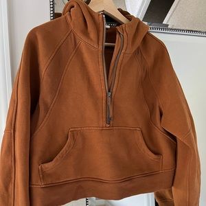 LuLulemon scuba cropped hoodie xs/s